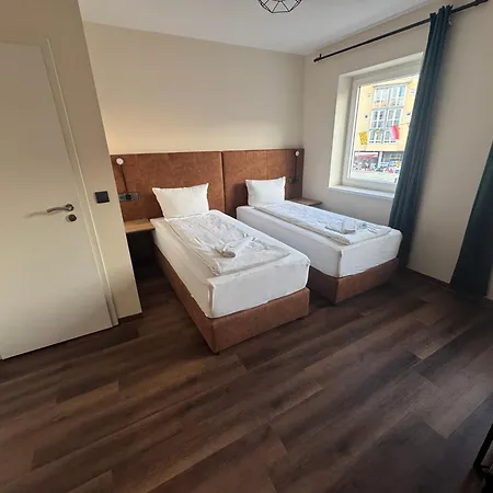 Hotel Capitol Zentrum - 24h - 3*