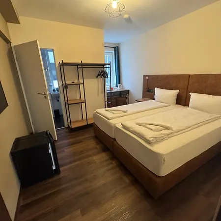 Hotel Capitol Zentrum - 24h - 3*