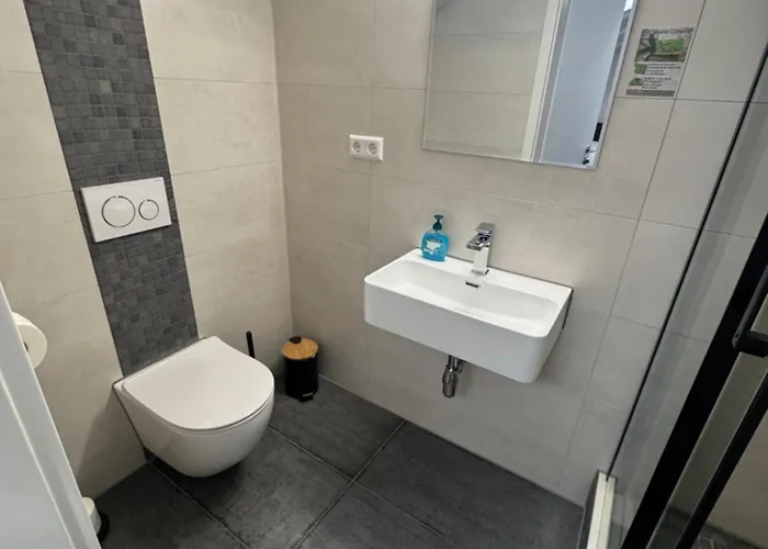 Hotel Capitol Zentrum - 24h - Friedrichshafen